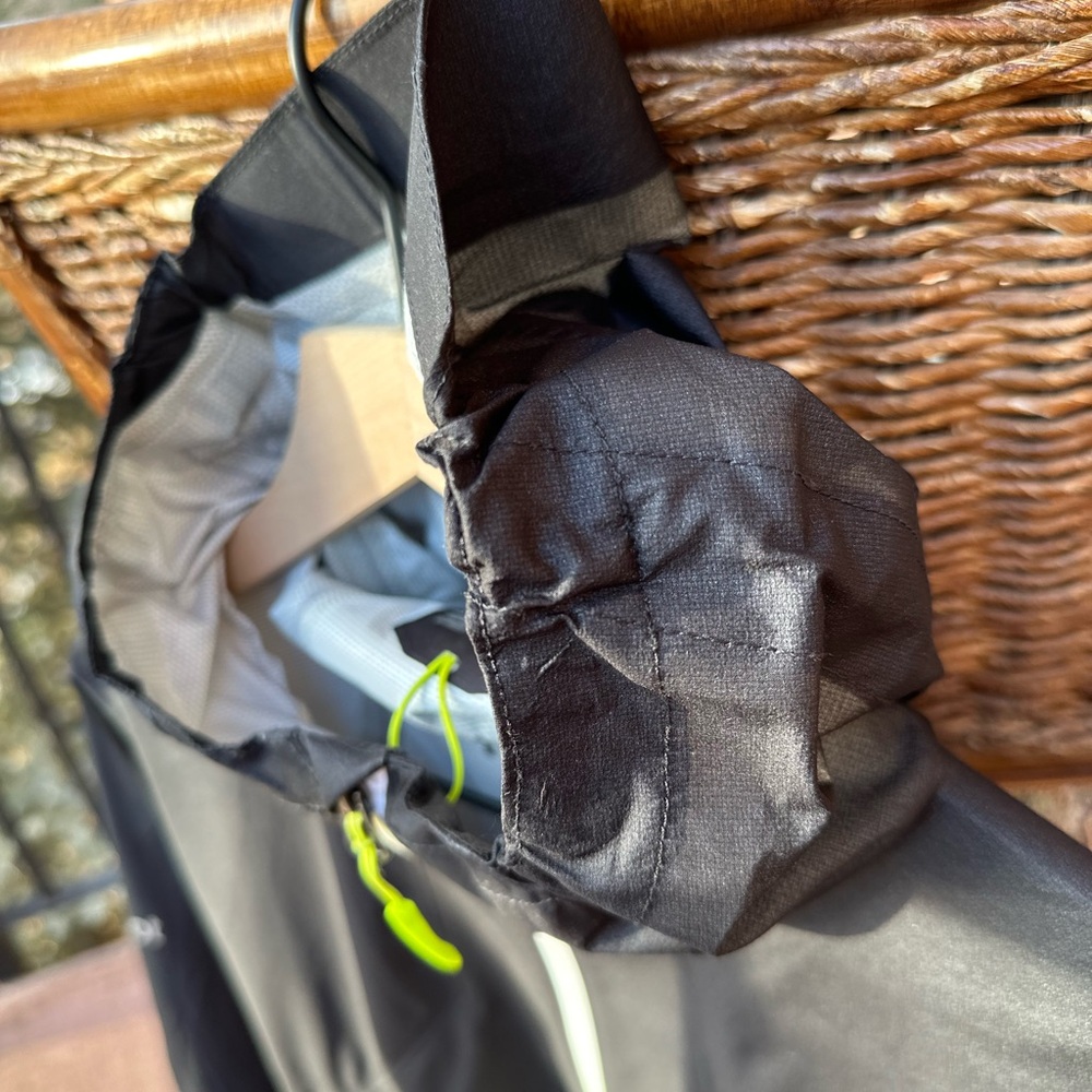 Marmot Waterproof Running Shell Jacket - Picture 11 of 11